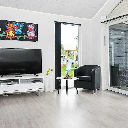 8 Person Holiday In Bl Vand Blåvand